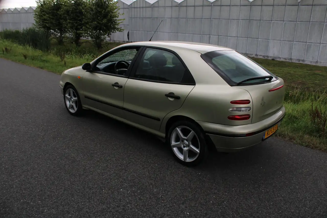 Fiat Brava 1.4-12V SX 5 Drs, foto 4