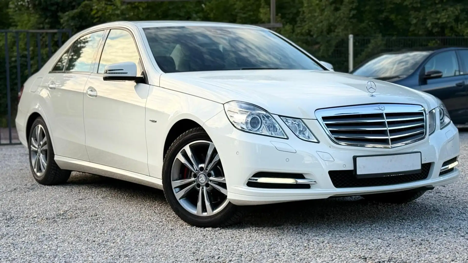 Mercedes-Benz E 200 E 200 CGI BlueEfficiency 2.HAND*Top Gepflegt Blanc - 2