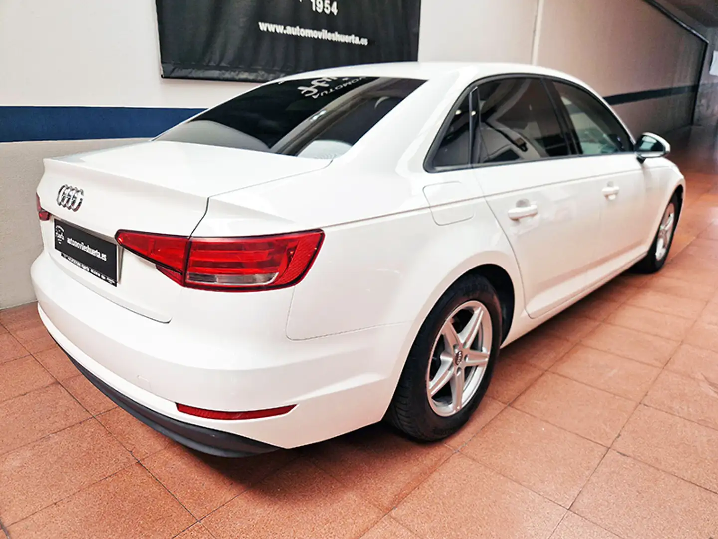 Audi A4 2.0TDI 110kW Blanco - 2