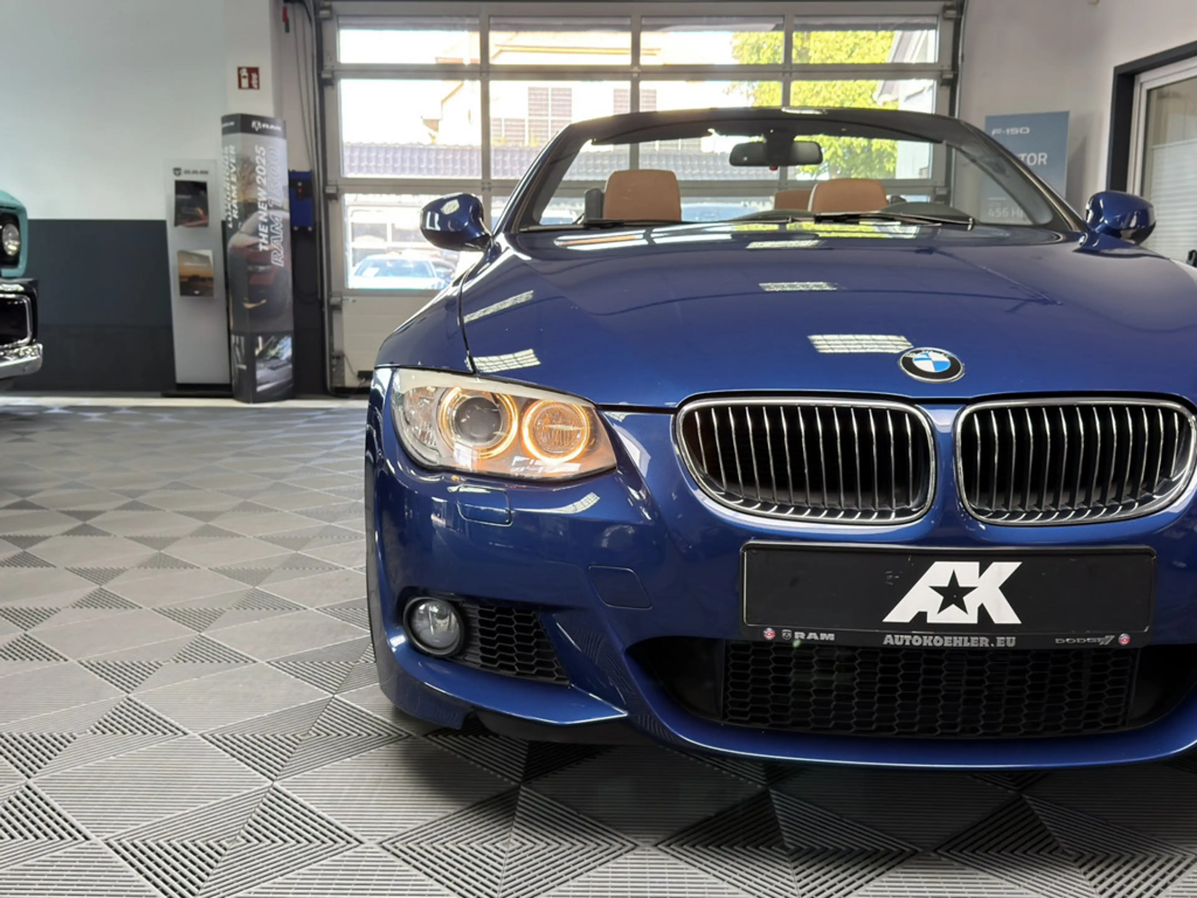 BMW 335 i E93 AHK DKG,LCI, M Paket,Harman Kardon — photo 4