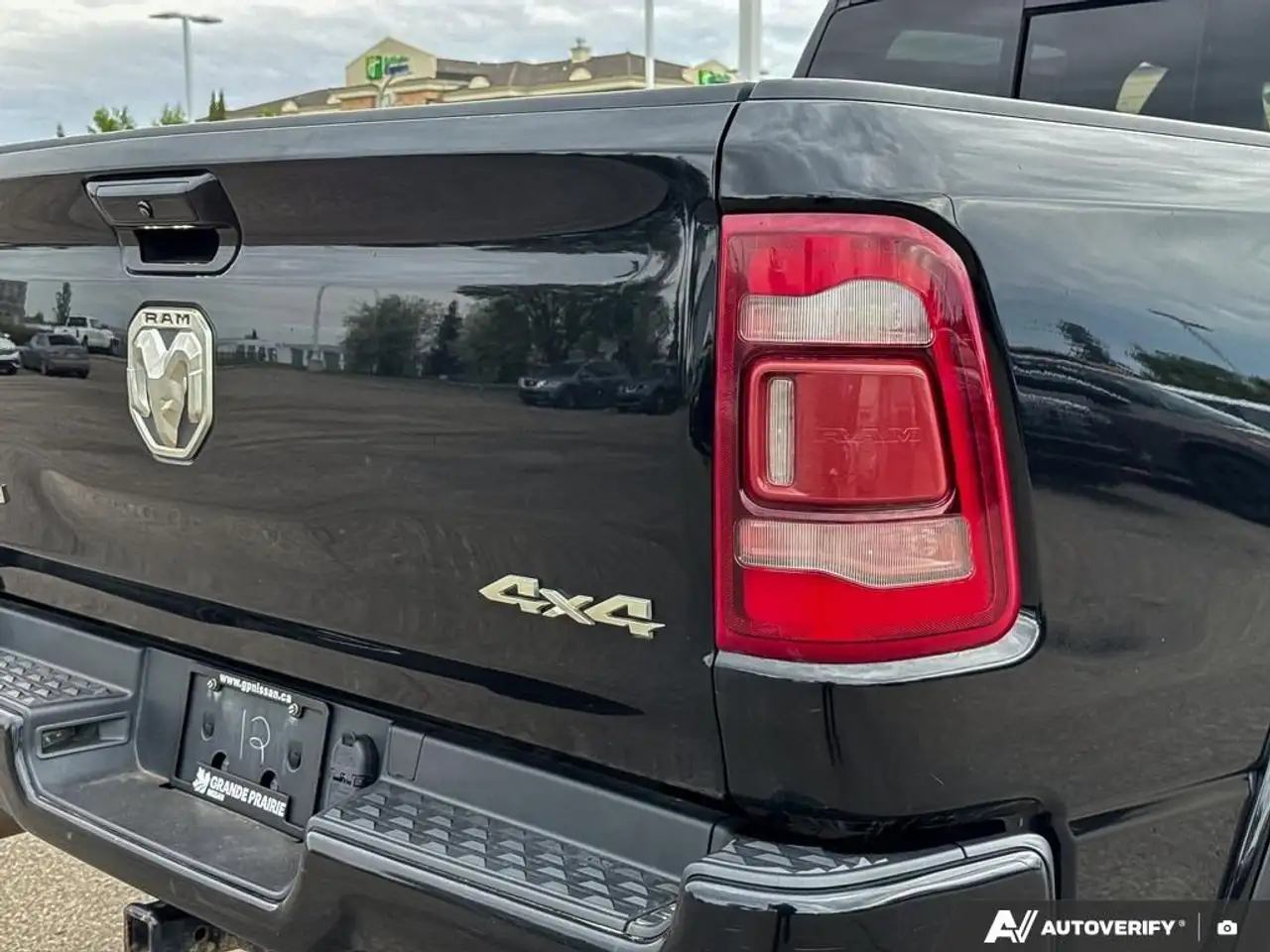 RAM 1500 снимка RAM 1500