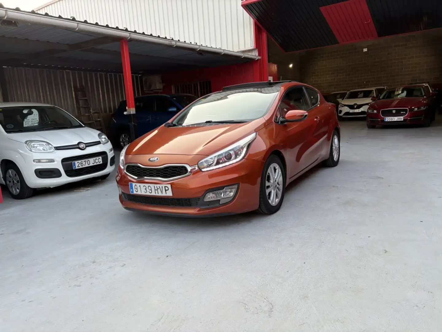 Kia Ceed / cee'd Pro_Cee´d 1.6CRDi Drive Orange - 2