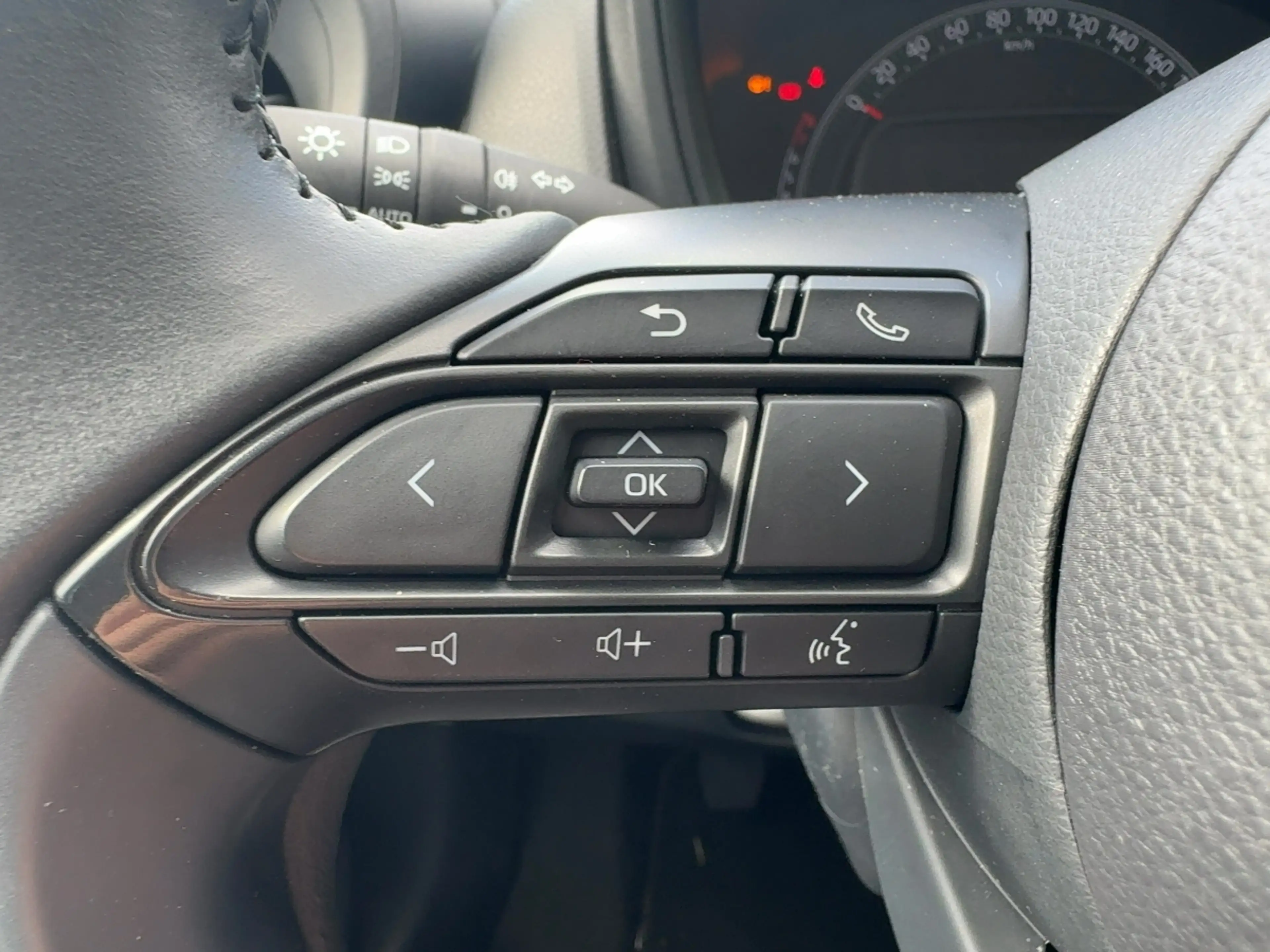 Toyota Aygo X 1.0 Play ACC + Fernlichtass.+ Kam. — photo 14