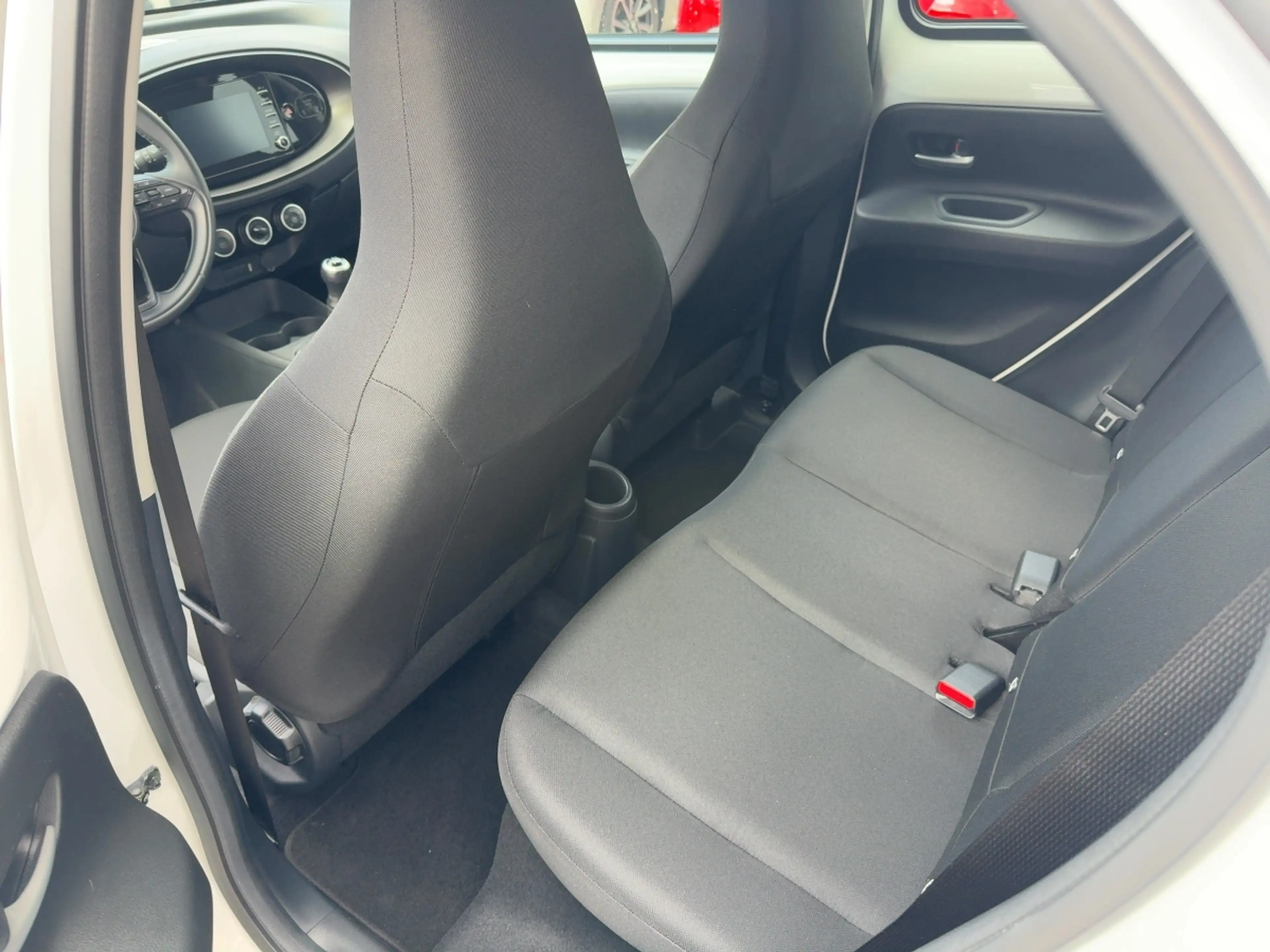 Toyota Aygo X 1.0 Play ACC + Fernlichtass.+ Kam. — photo 8