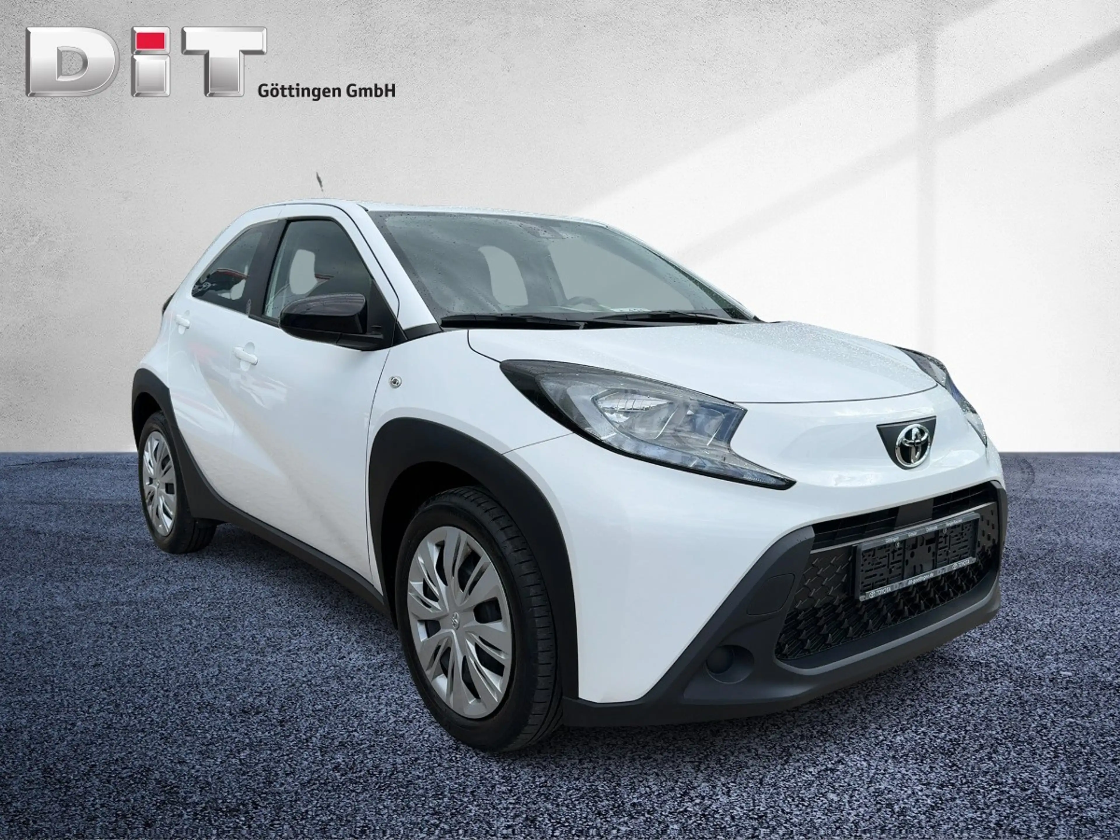 Toyota Aygo X 1.0 Play ACC + Fernlichtass.+ Kam. — photo 5