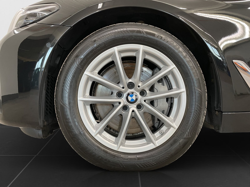 BMW 530 d A Tour,AHK,aktiver Tempomat,Rückfahrkamera,etc. — photo 8
