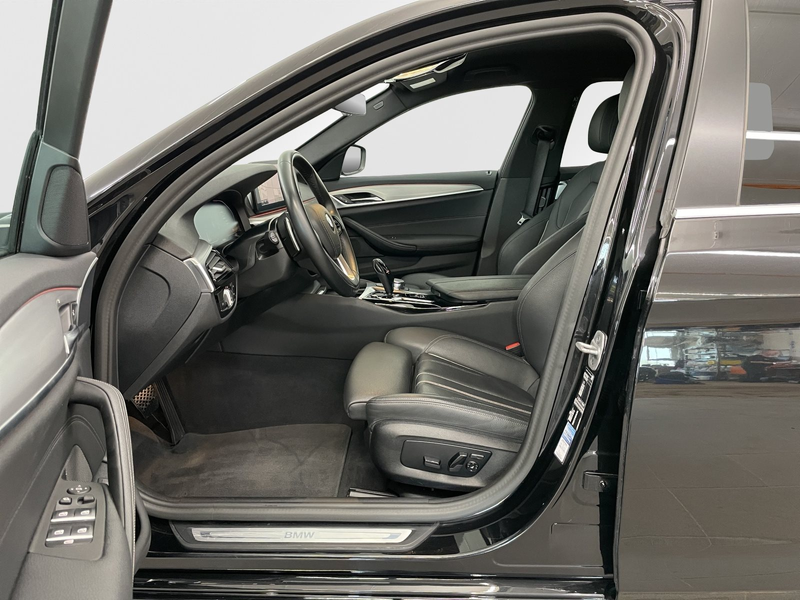 BMW 530 d A Tour,AHK,aktiver Tempomat,Rückfahrkamera,etc. — photo 11