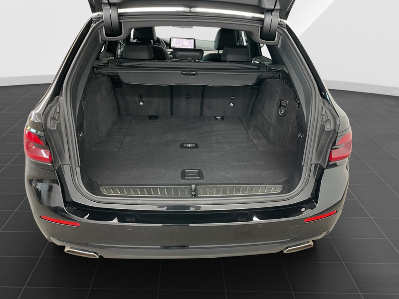 BMW 530 d A Tour,AHK,aktiver Tempomat,Rückfahrkamera,etc. — photo 14