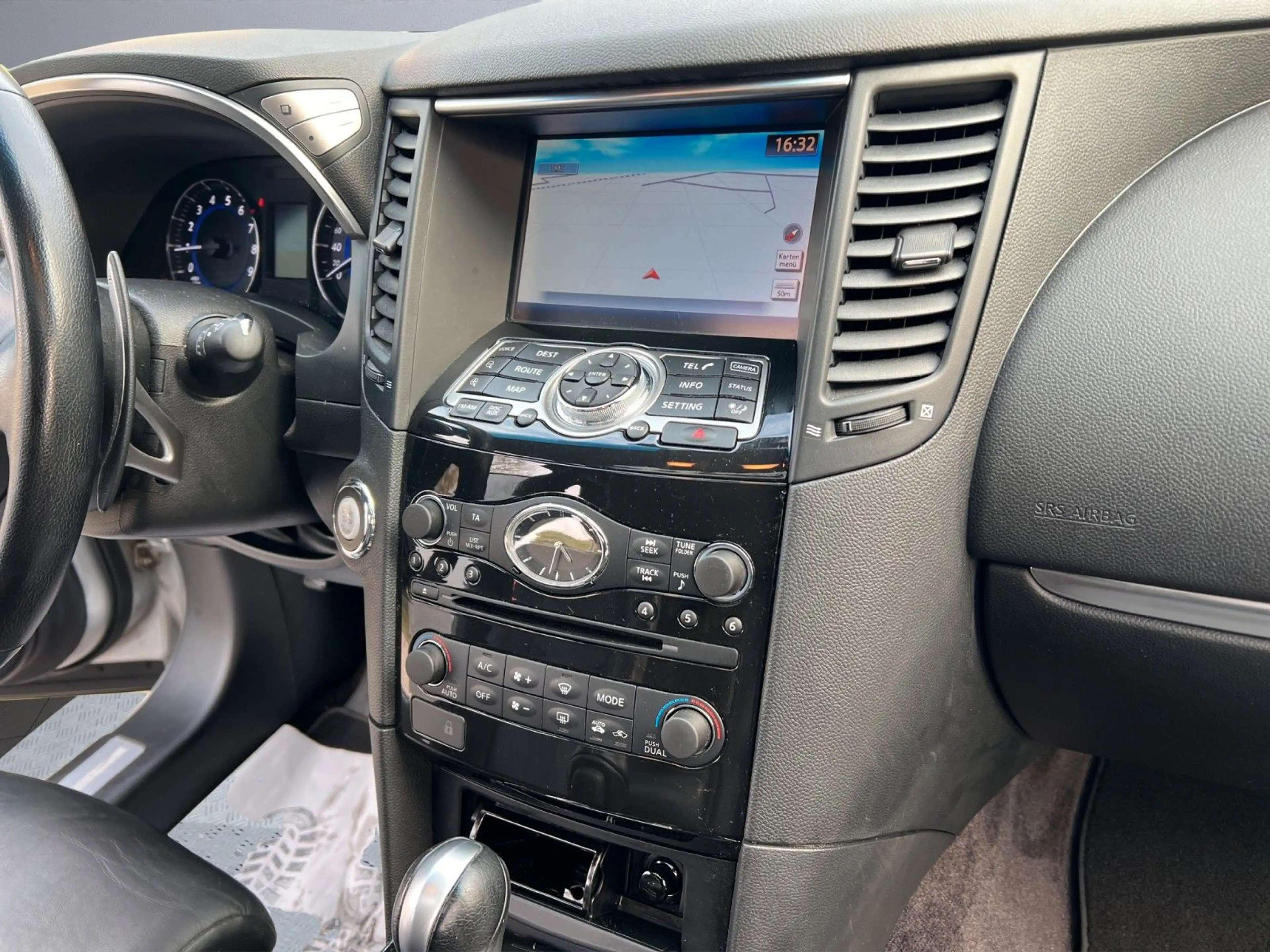 Infiniti QX70 5.0 S Premium V8*Leder*Navi*360*belüf.Sitz* — photo 14