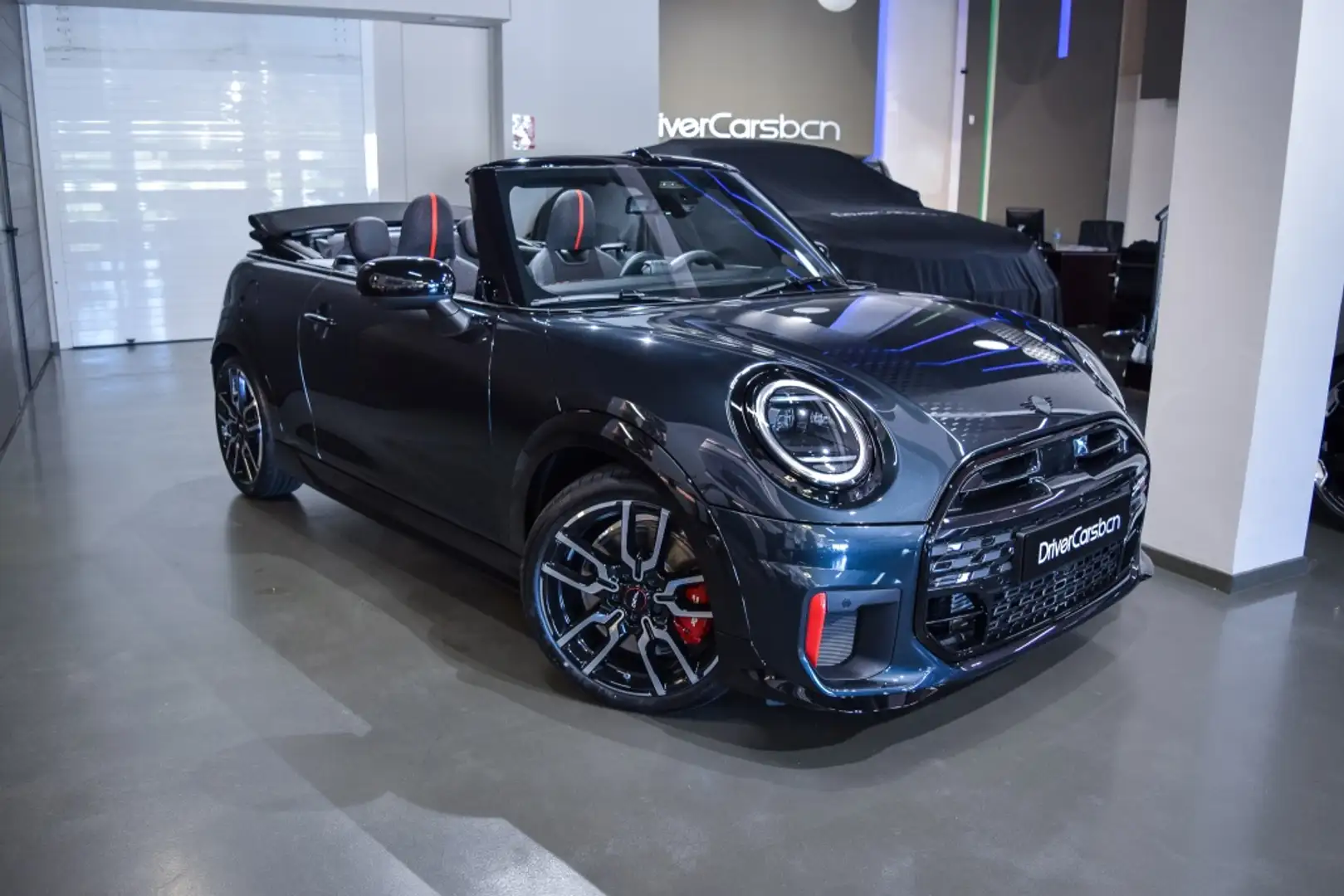 MINI Cooper Cabrio JCW  Aut. Gris - 2
