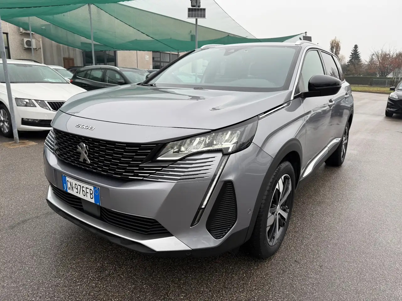 Peugeot 5008
