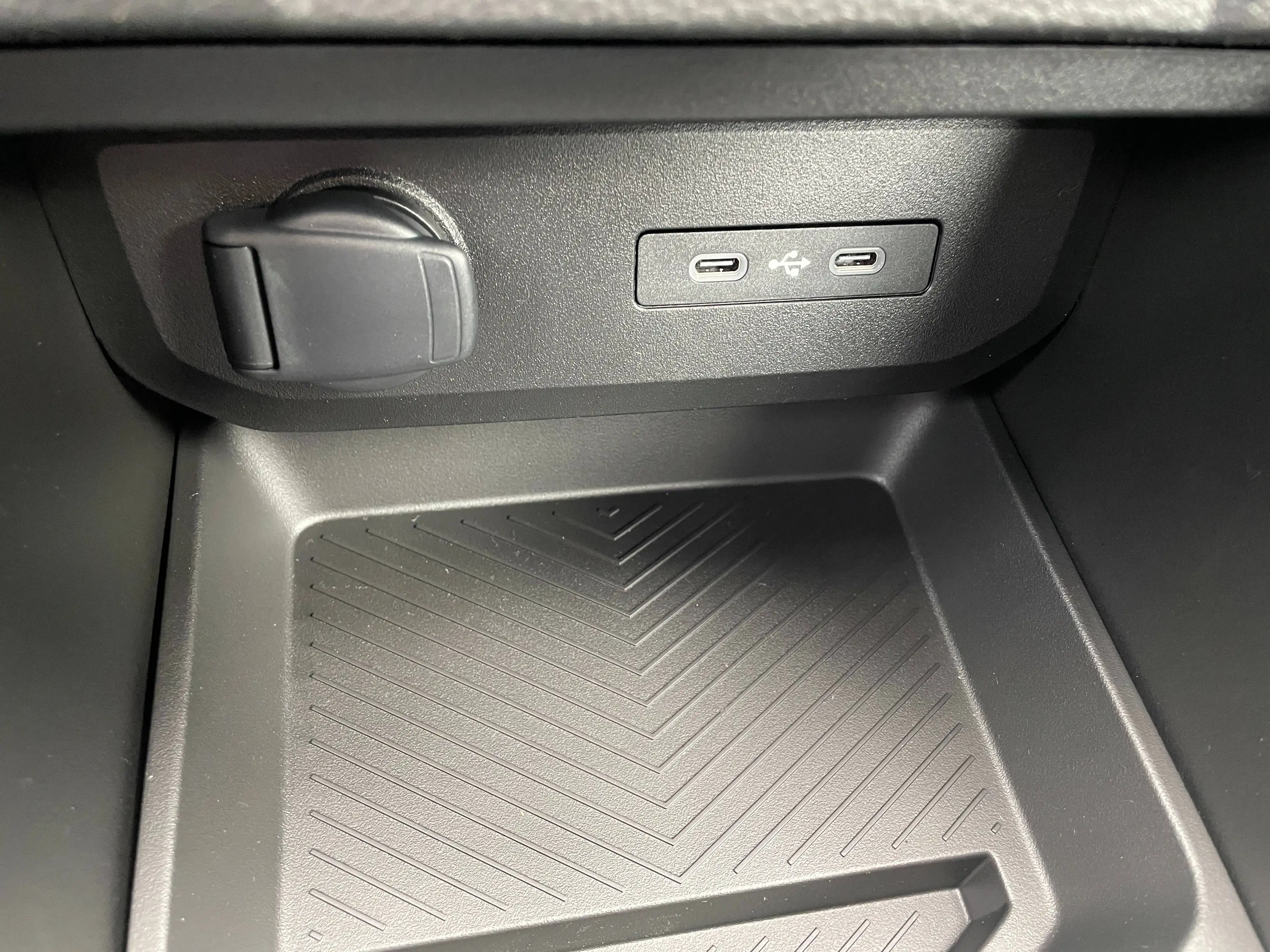 Dacia Bigster EXPRESSION MILD HYBRID 140 — photo 12