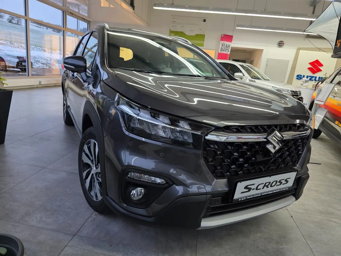 Suzuki (SX4) S-Cross 1.4 Comfort+ Hybrid ALLGRIP AT Grau - 1