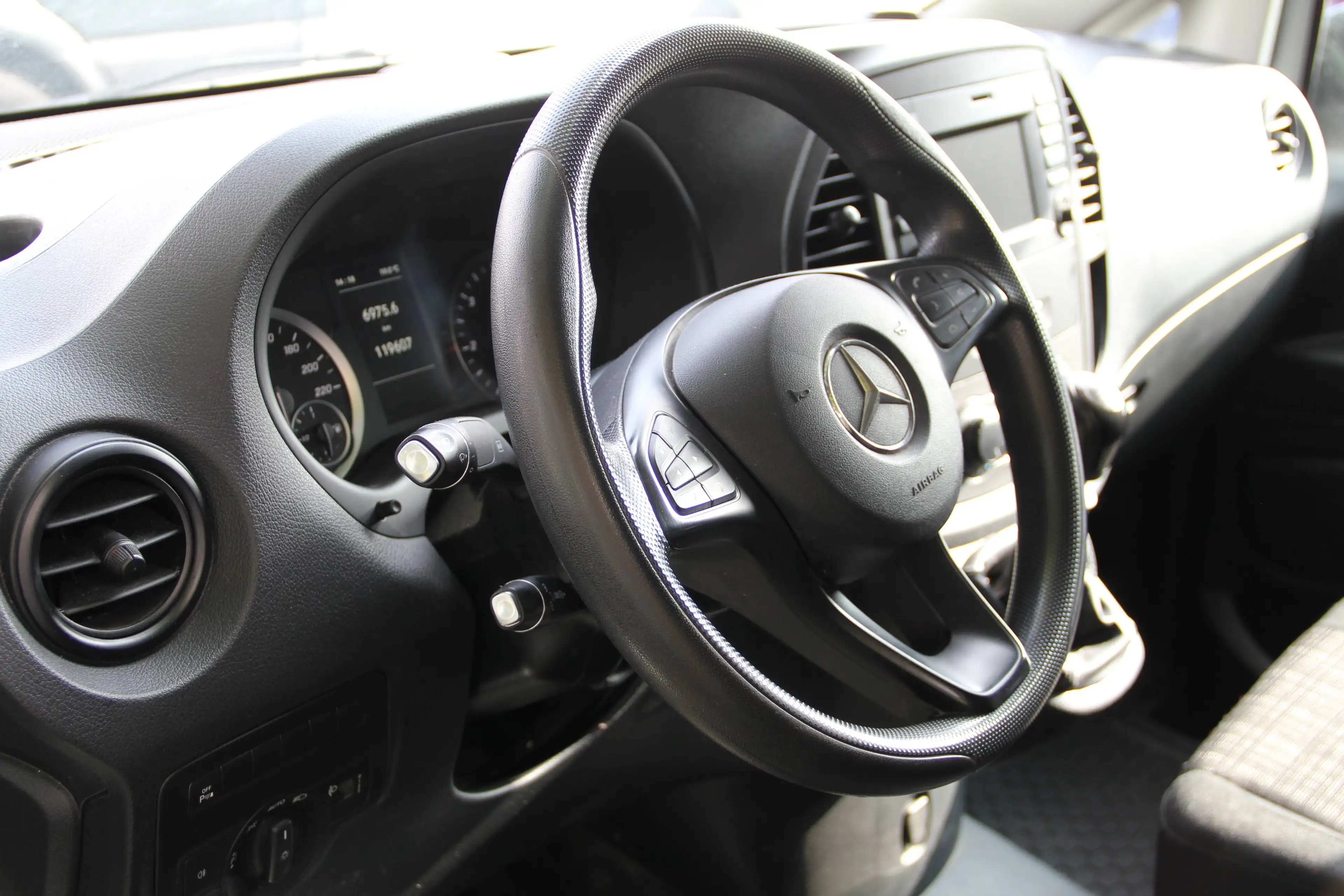 Mercedes-Benz Vito 110/114 CDI FWD lang — photo 11