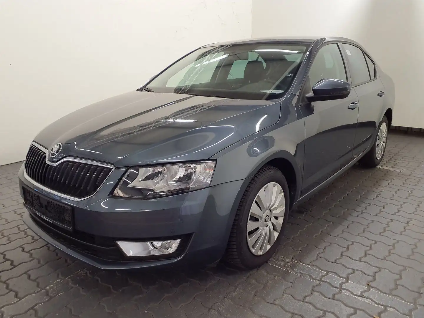 Skoda Octavia Lim. Ambition *1.HAND*SHZ*TEMPOMAT*PDC* Grau - 1