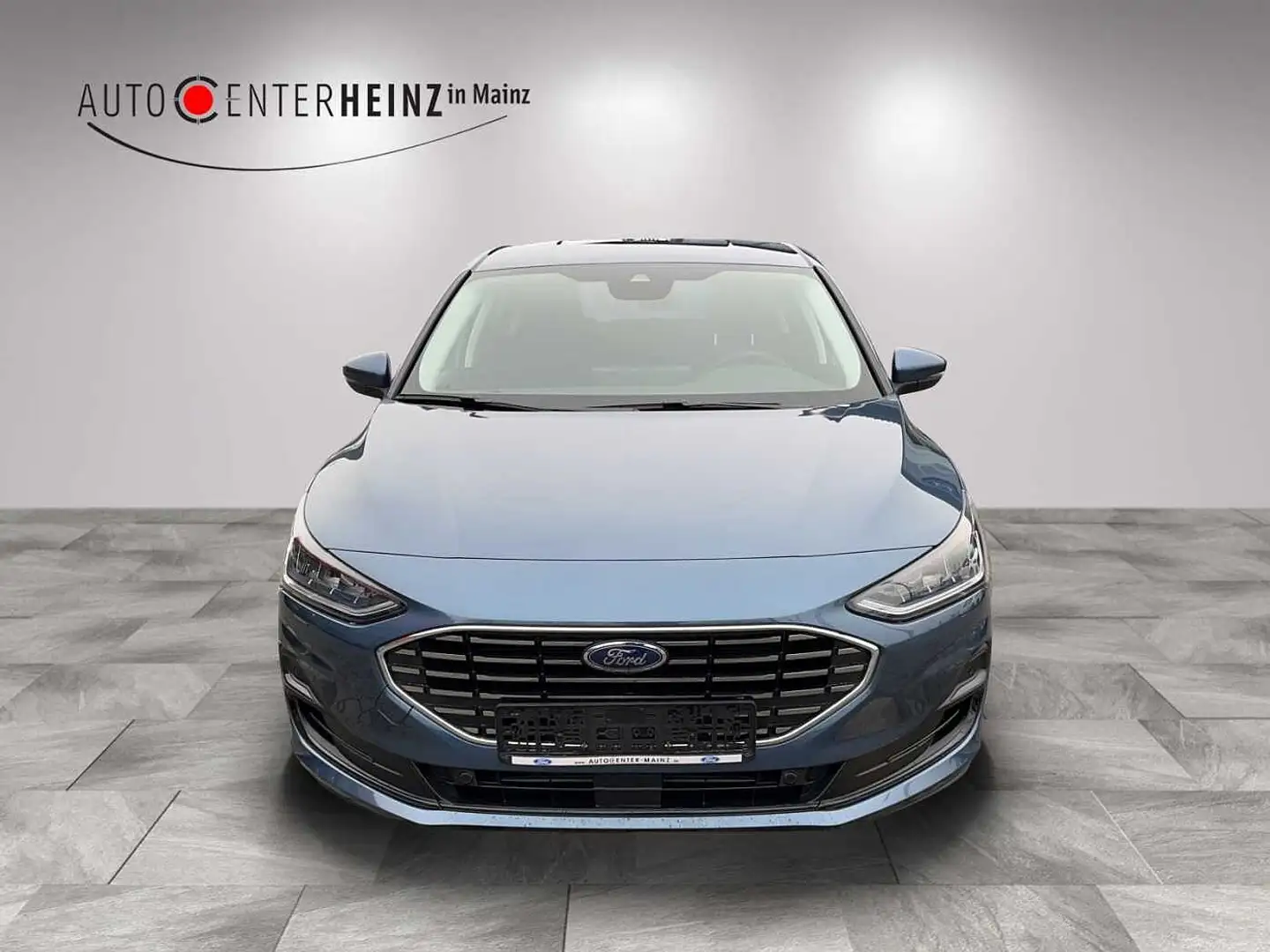 Ford Focus 1.0 EcoBoost Hybrid TITANIUM X Modrá - 2