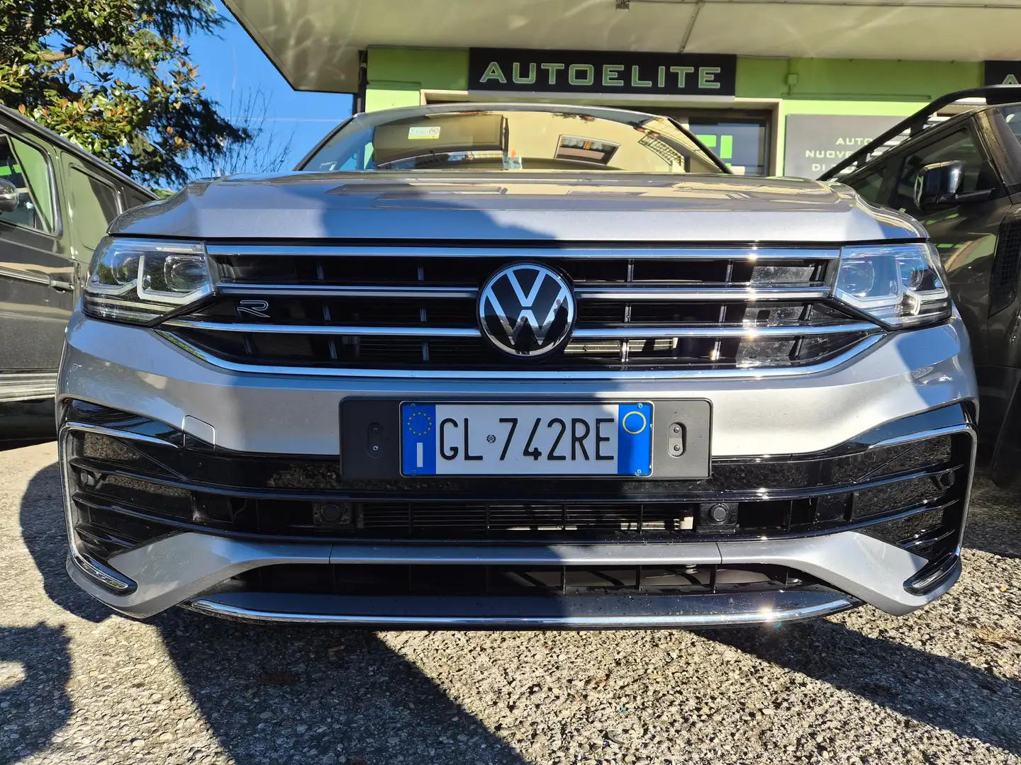 Volkswagen Tiguan Allspace 1.5 tsi R-Line 7 posti dsg Grau - 2