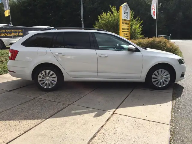 Skoda Octavia view 7
