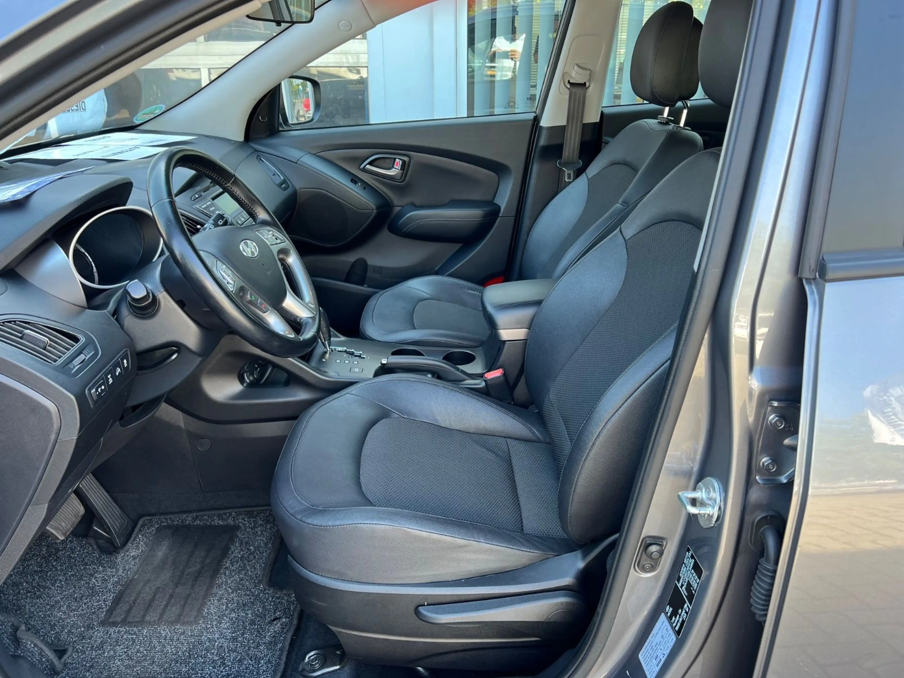 Hyundai iX35 FIFA World Cup Edition AWD — photo 8