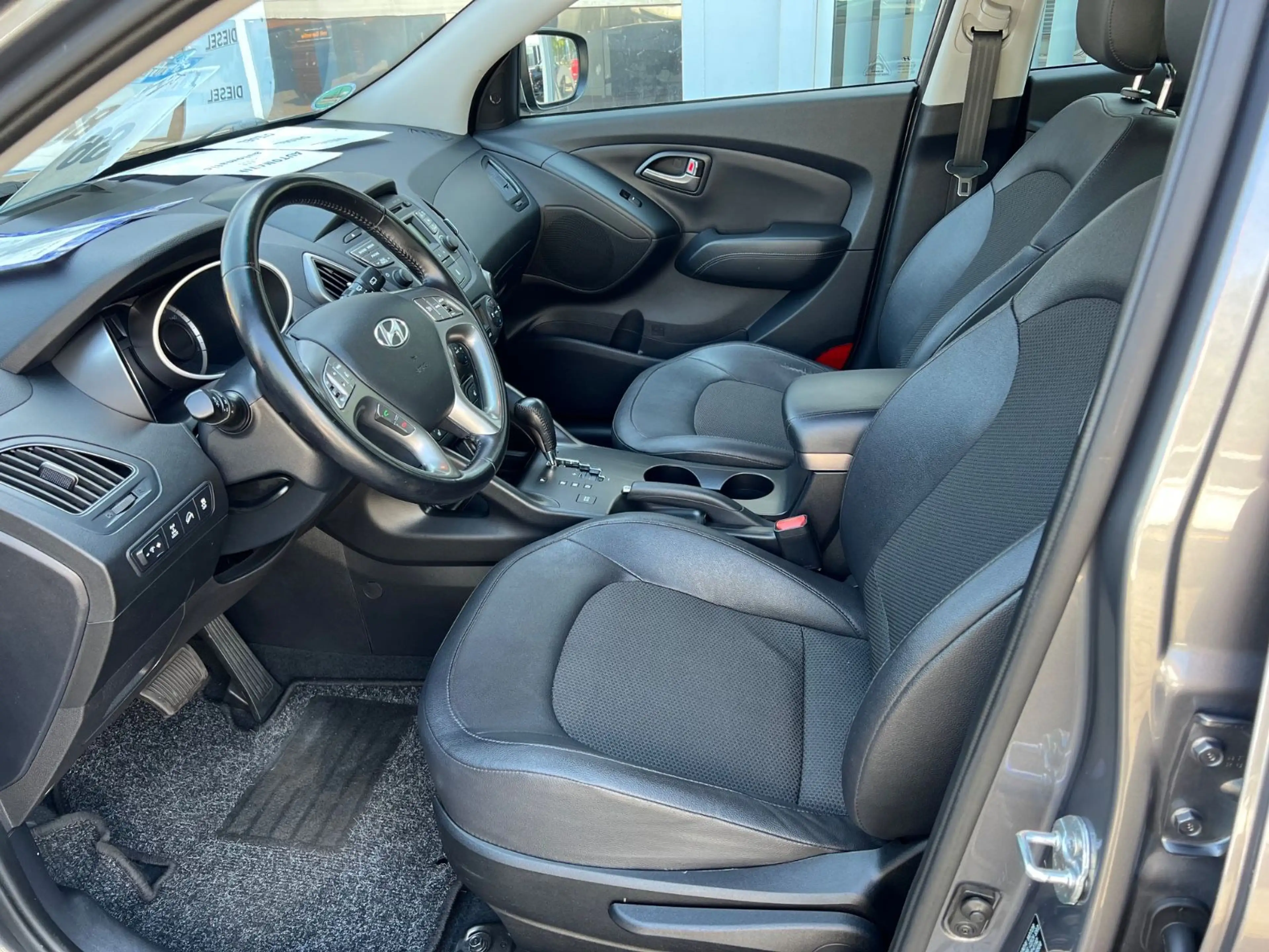 Hyundai iX35 FIFA World Cup Edition AWD — photo 7