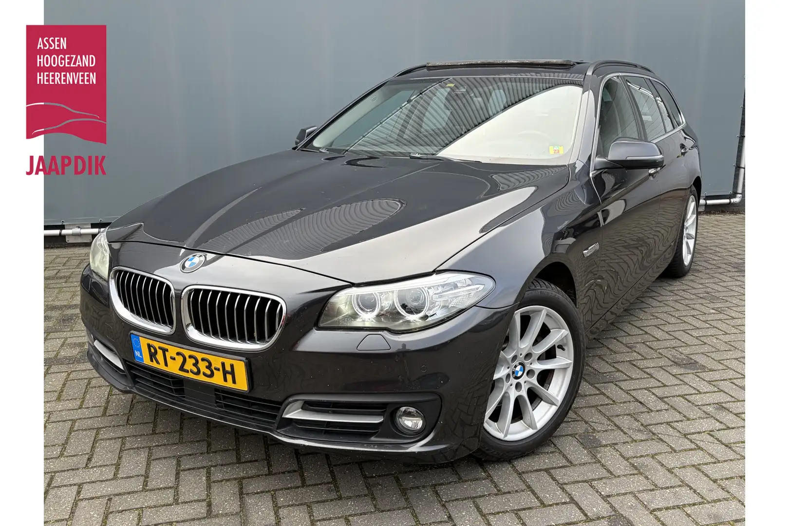 BMW 520 5-serie Touring BJR 2013 520i 184 PK High Executiv Grau - 1