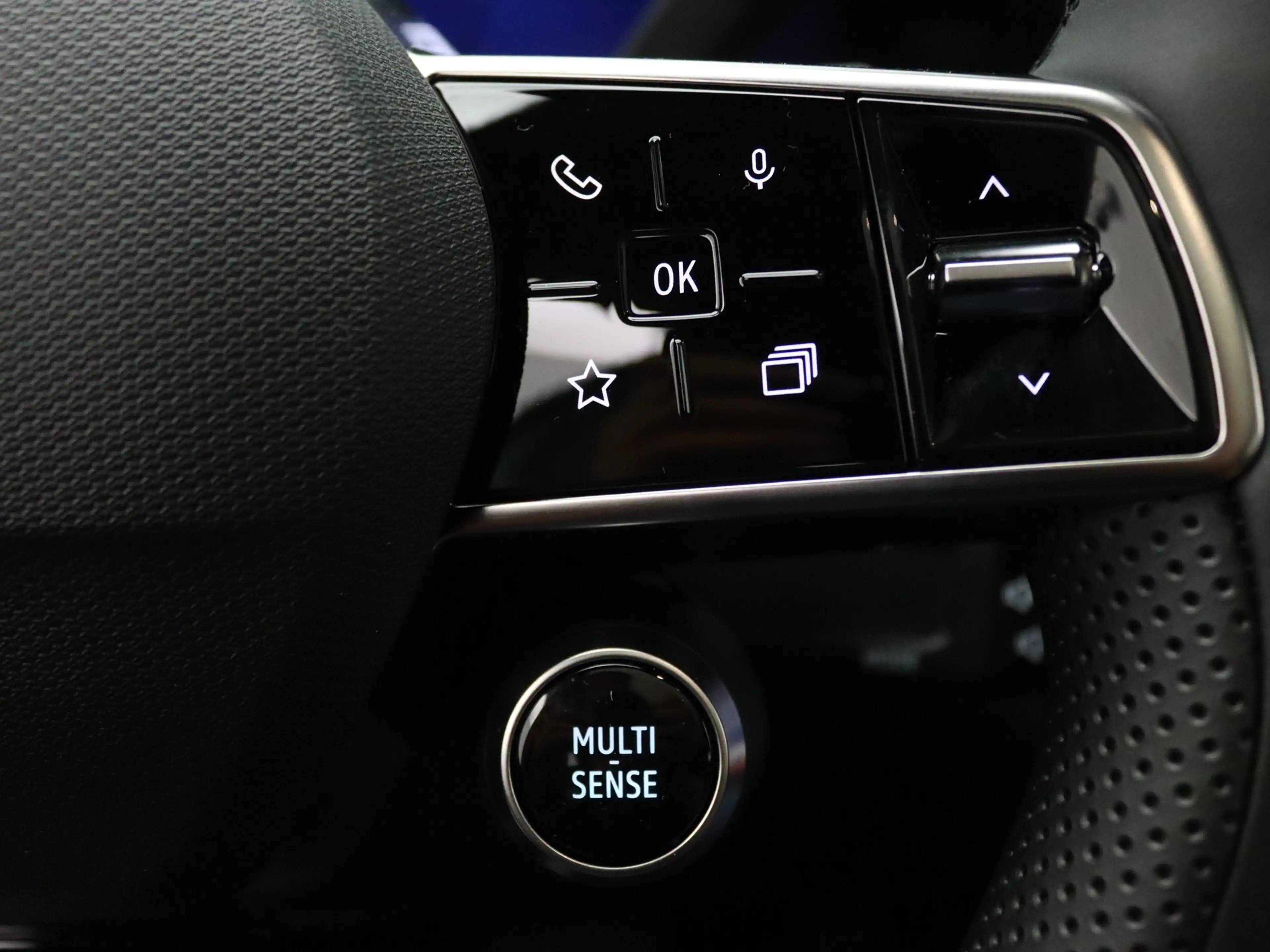 Renault Espace E-Tech full hybrid 200 iconic 7p. Apple Carplay/An — photo 13