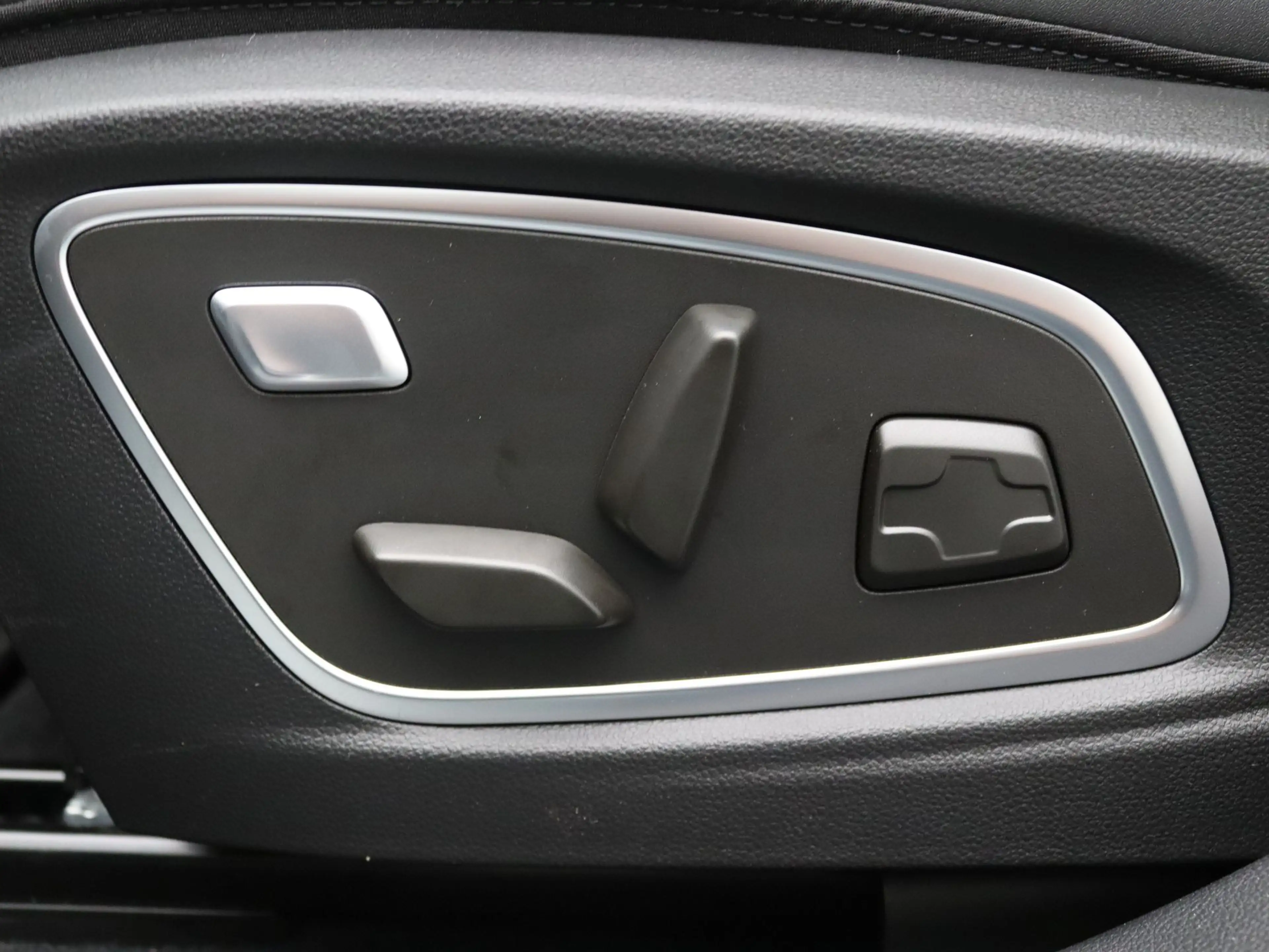 Renault Espace E-Tech full hybrid 200 iconic 7p. Apple Carplay/An — photo 29