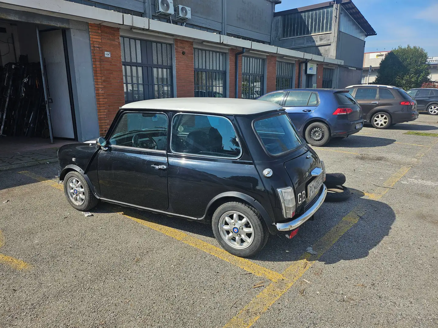 Rover MINI Mini 1.3i Cooper Schwarz - 1