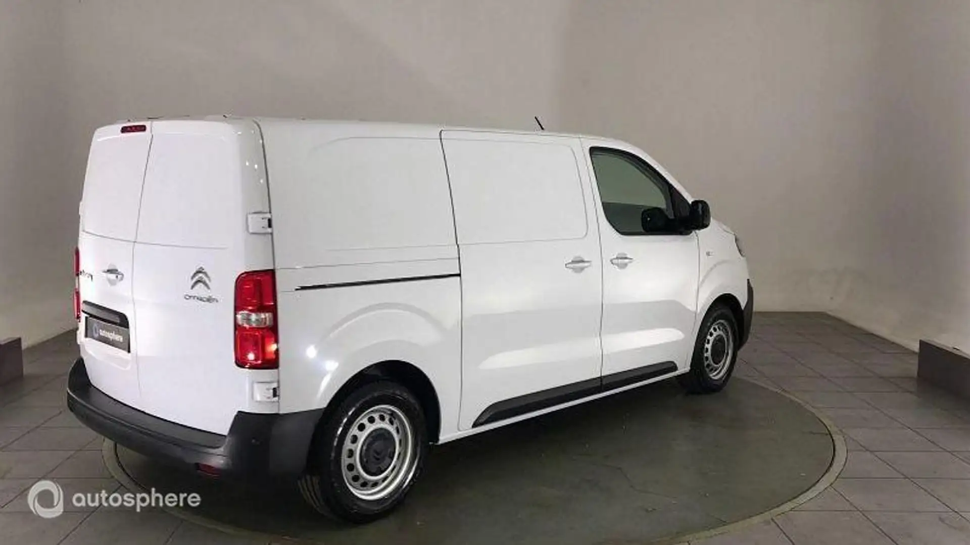Citroen Jumpy M 100 kW Batterie 75 kWh - 2
