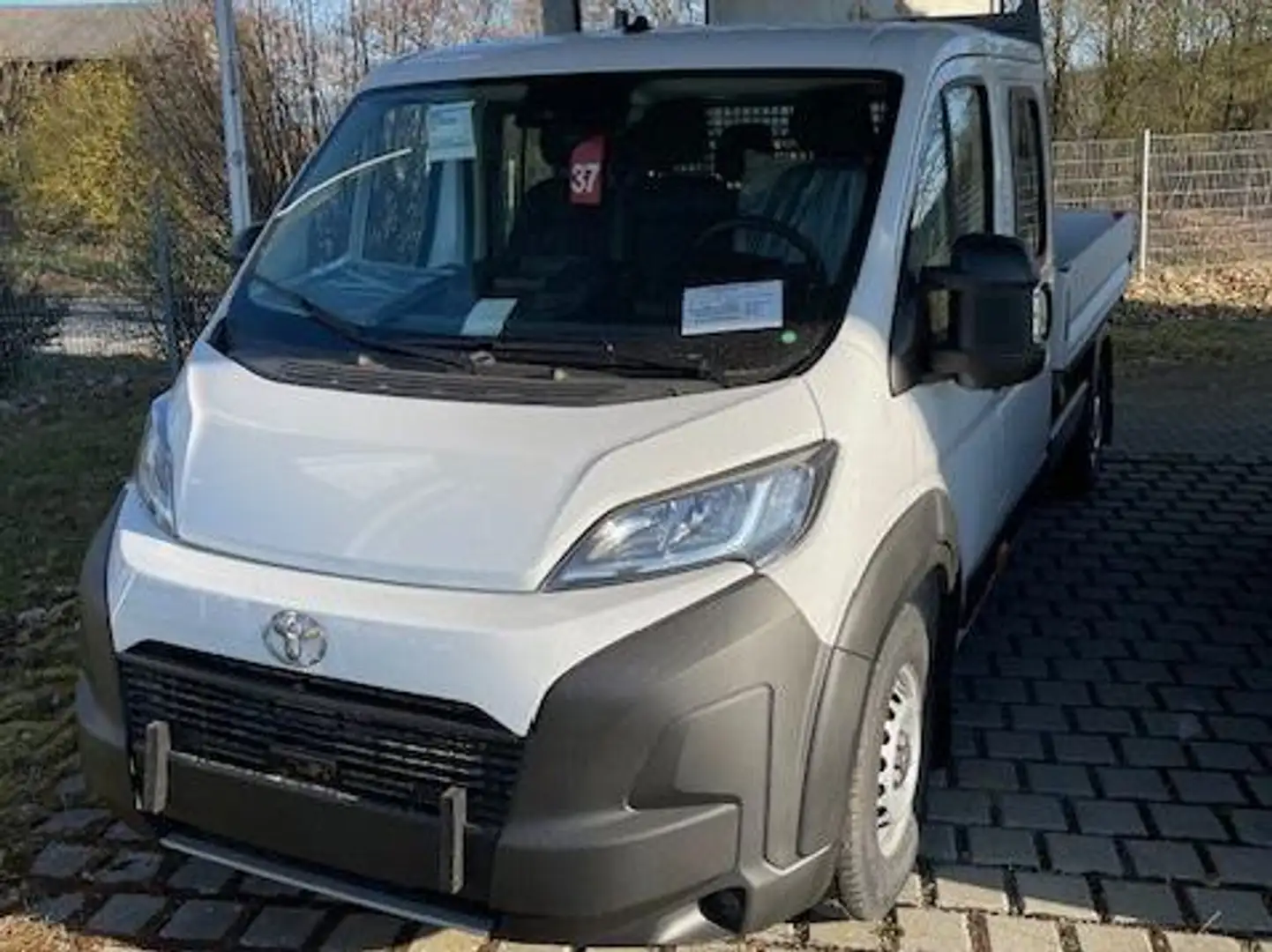 Toyota Proace Max 2,2-l-D-4D Pritsche DoKa Work L3 35H Bílá - 2