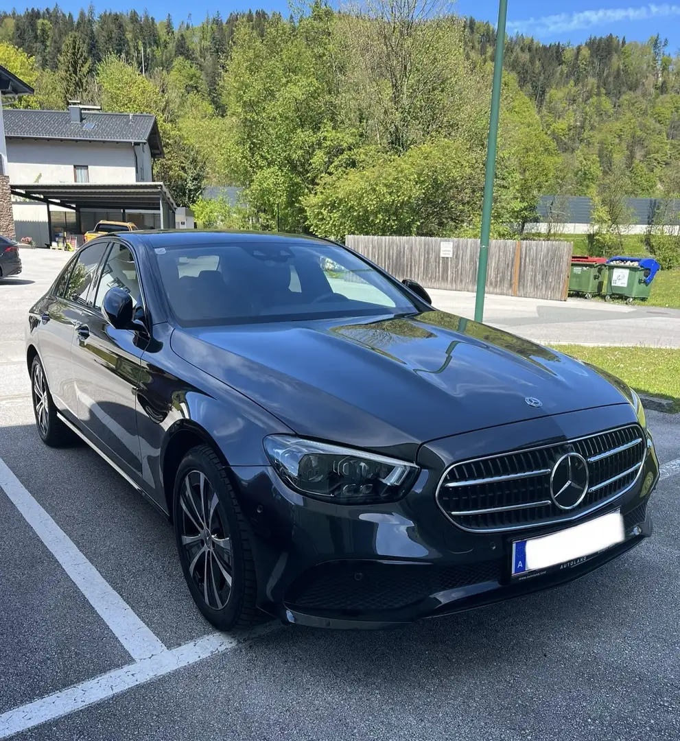 Mercedes-Benz E 220 d Aut. - 1