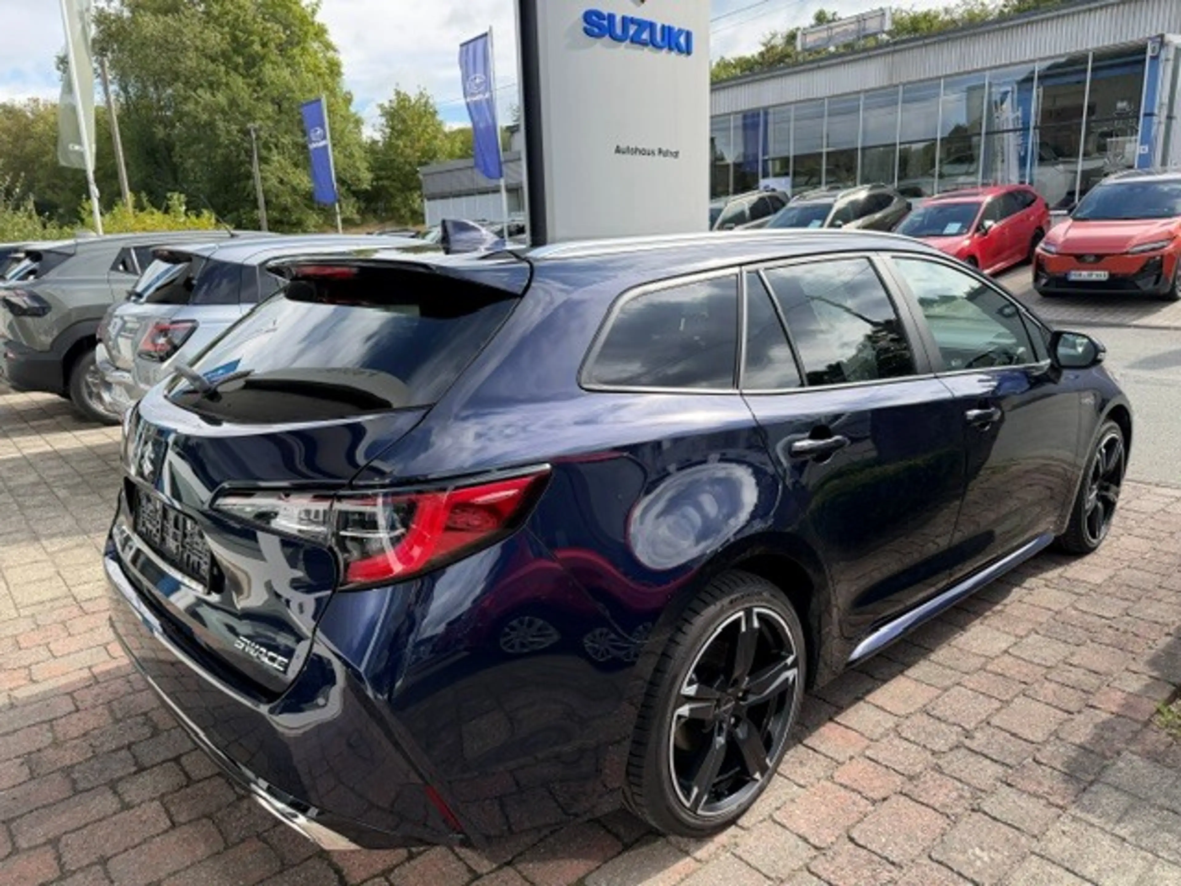 Suzuki Swace 1.8 Hybrid Comfort+ — photo 3