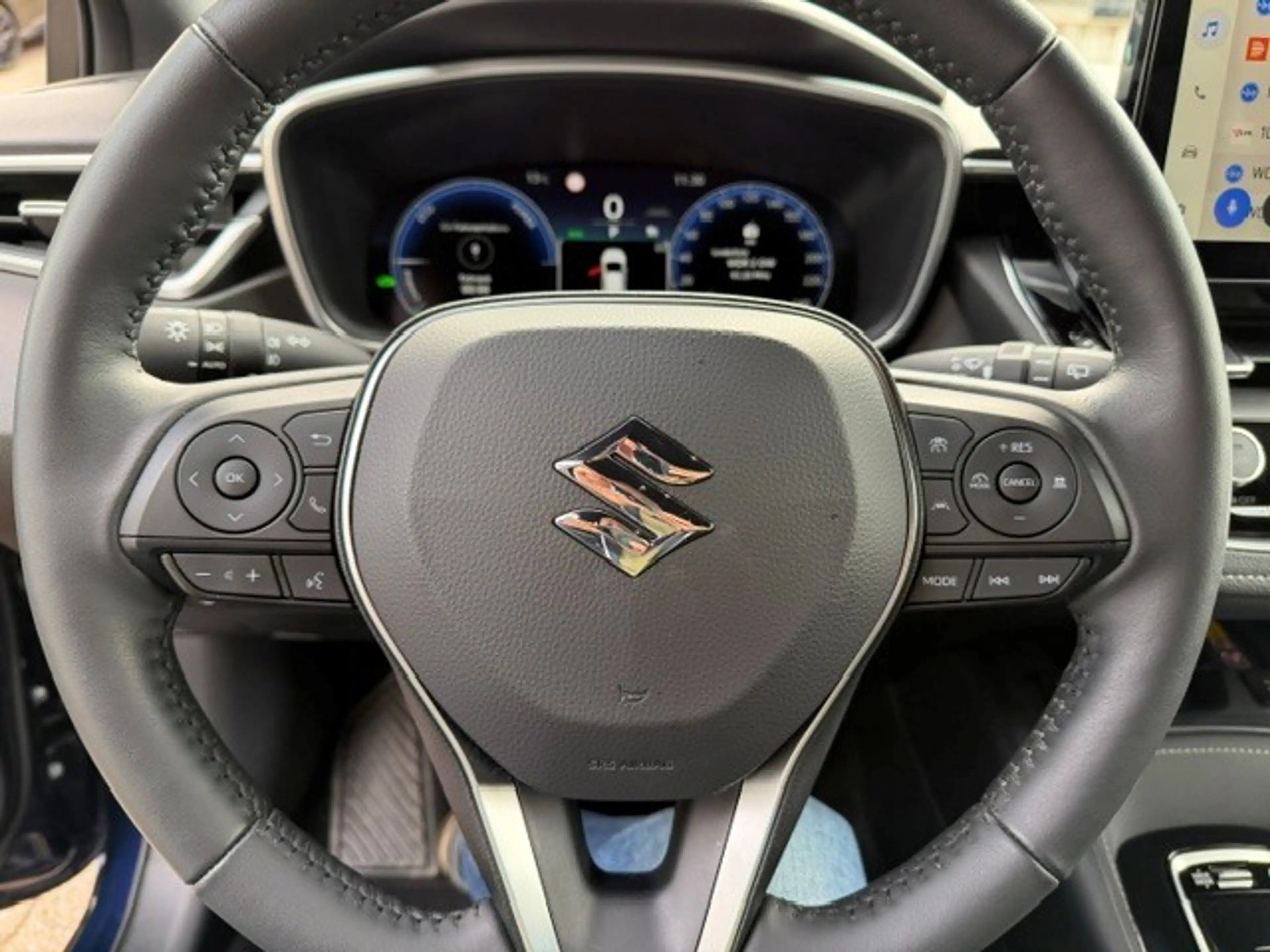 Suzuki Swace 1.8 Hybrid Comfort+ — photo 14