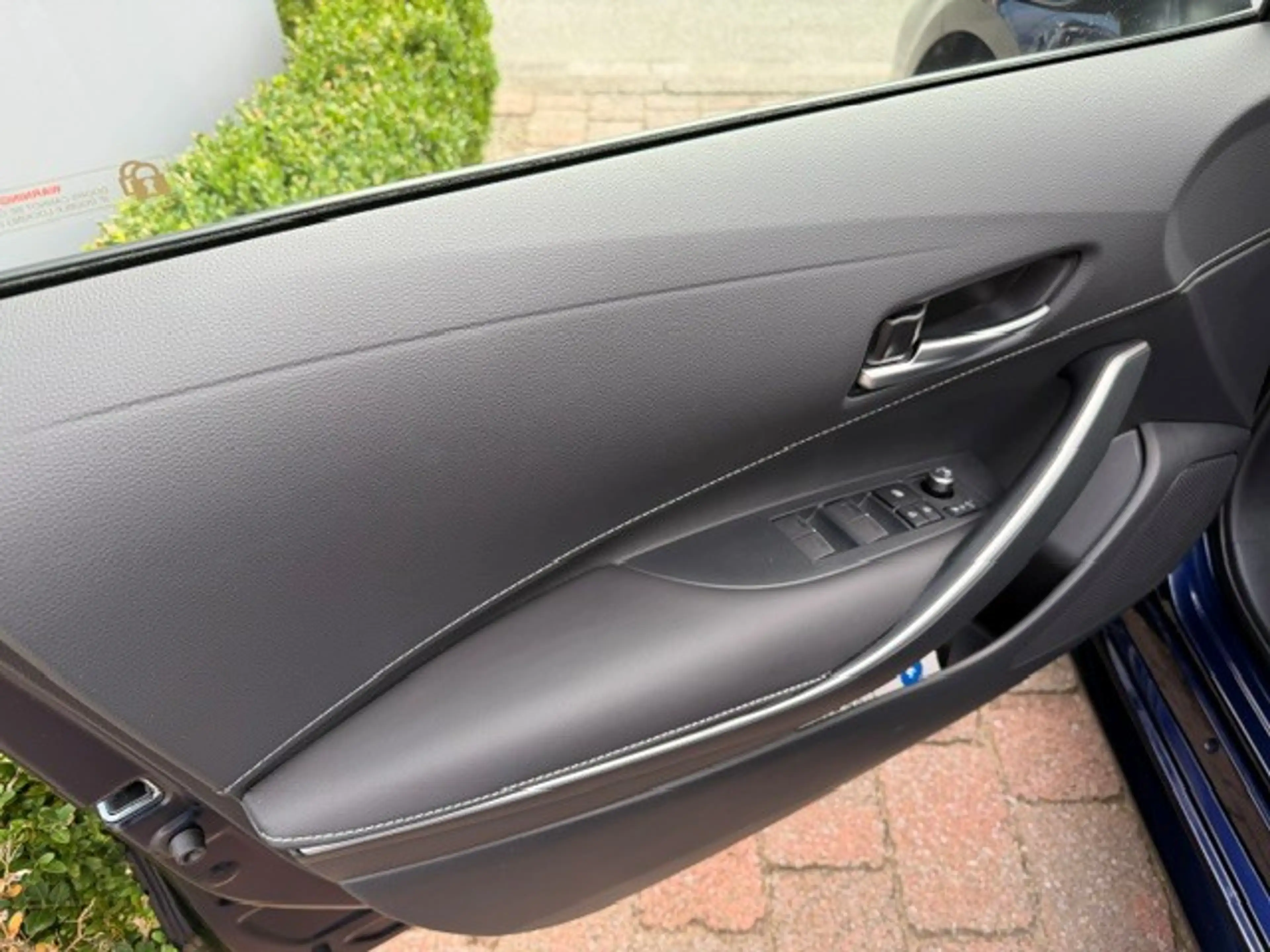Suzuki Swace 1.8 Hybrid Comfort+ — photo 11