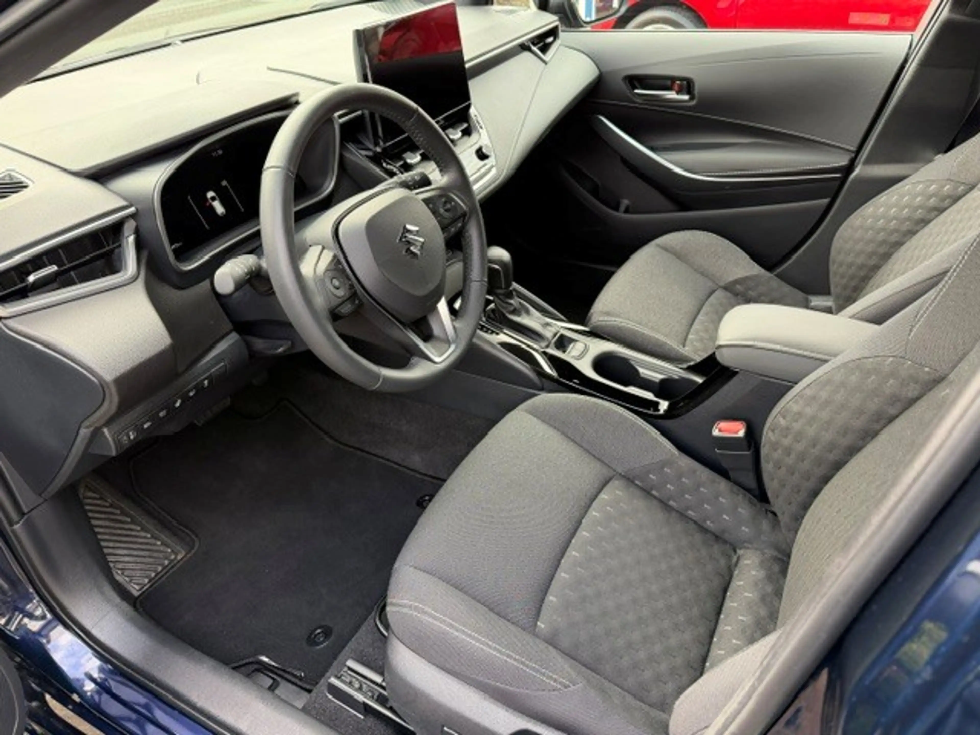 Suzuki Swace 1.8 Hybrid Comfort+ — photo 9