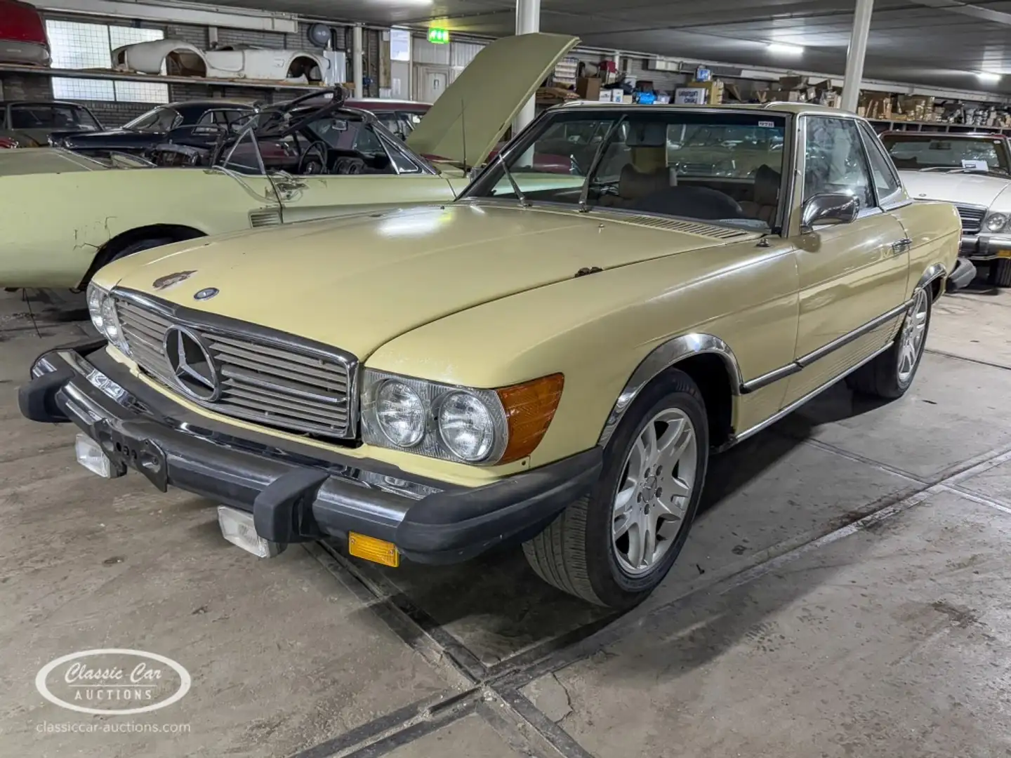 Mercedes-Benz - ONLINE AUCTION Žlutá - 1
