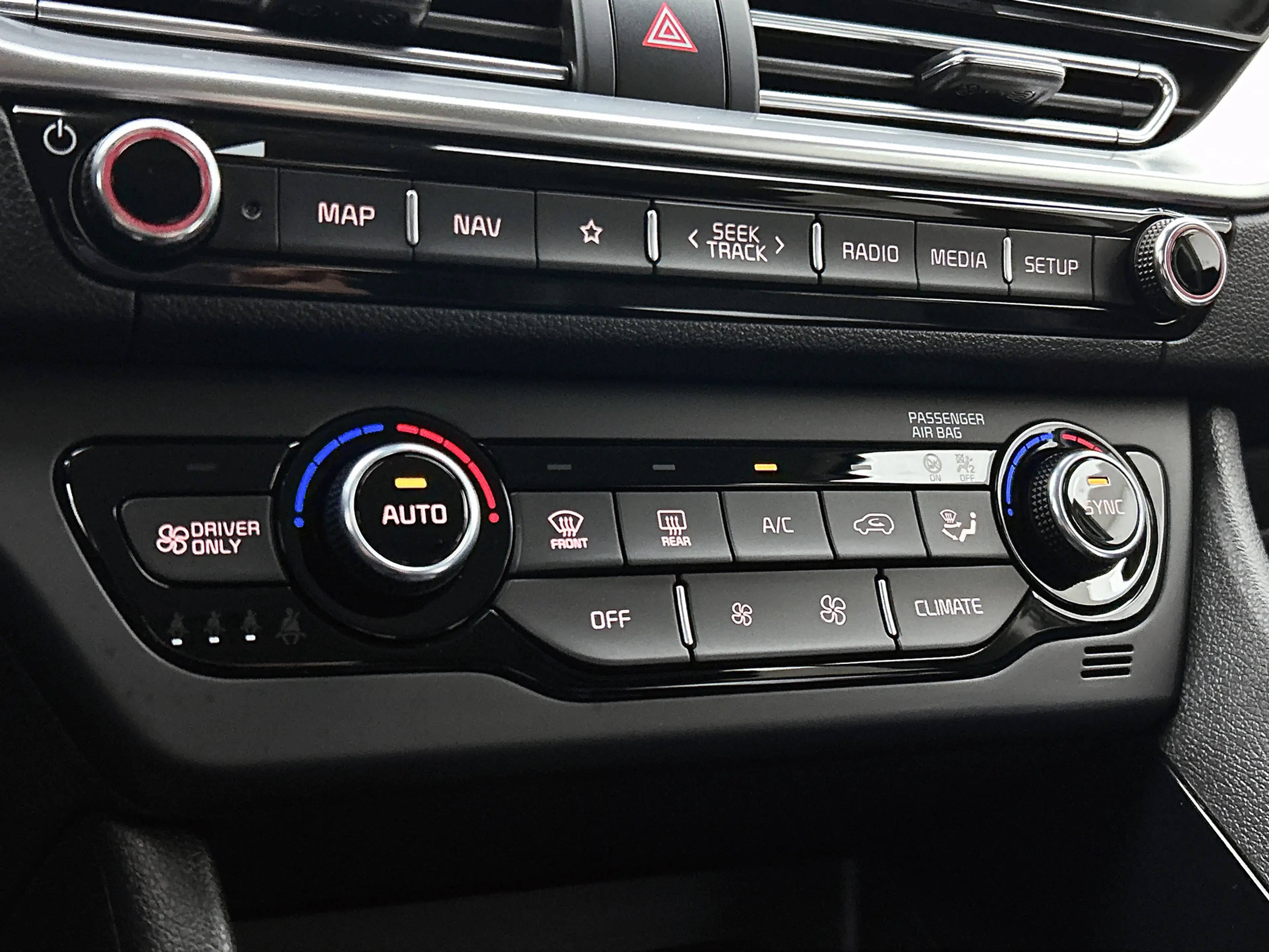 Kia Niro 1.6 GDi Hybrid DynamicLine — photo 12