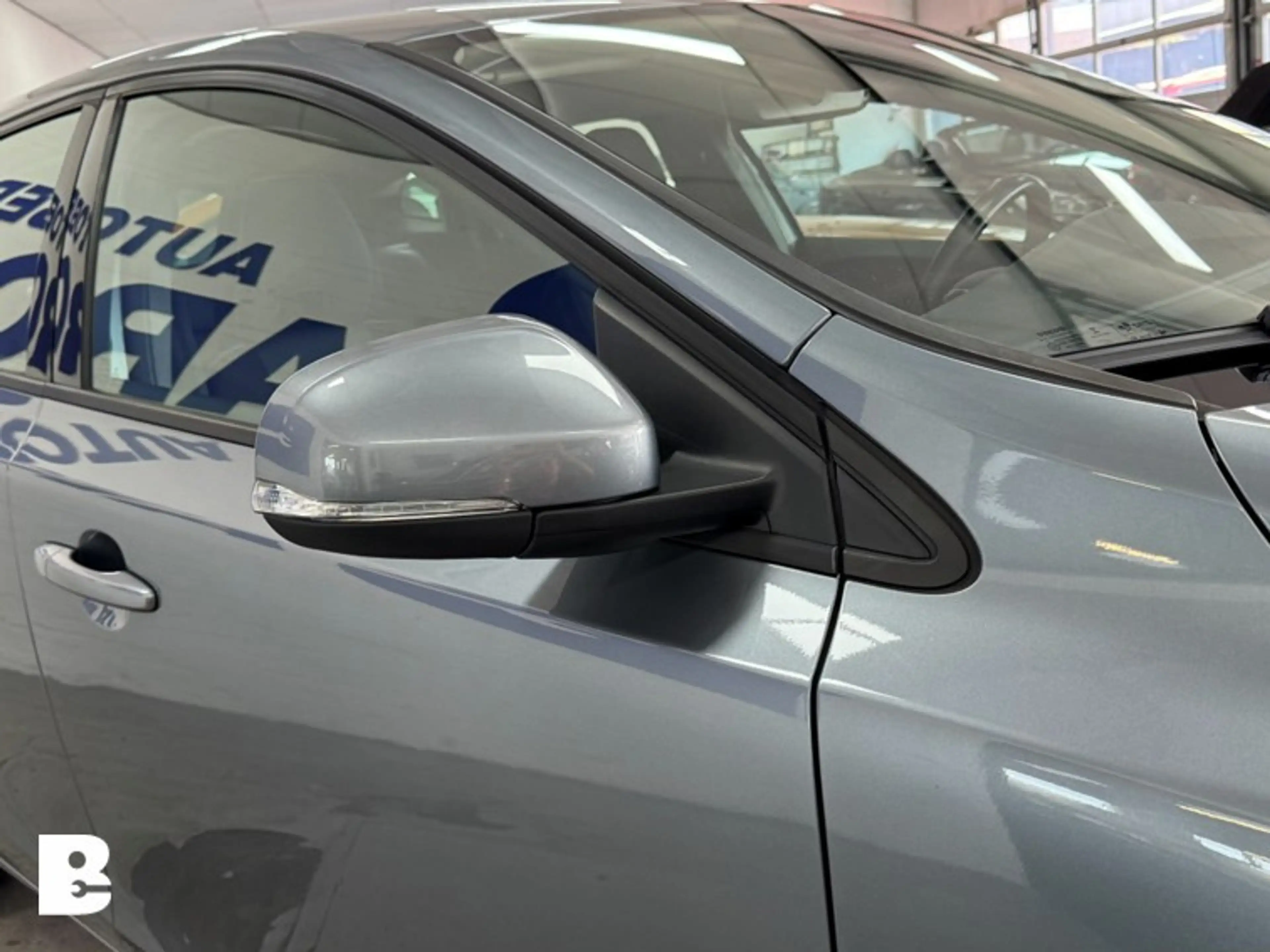 Volvo V40 2.0 T2 Nordic+ — photo 12