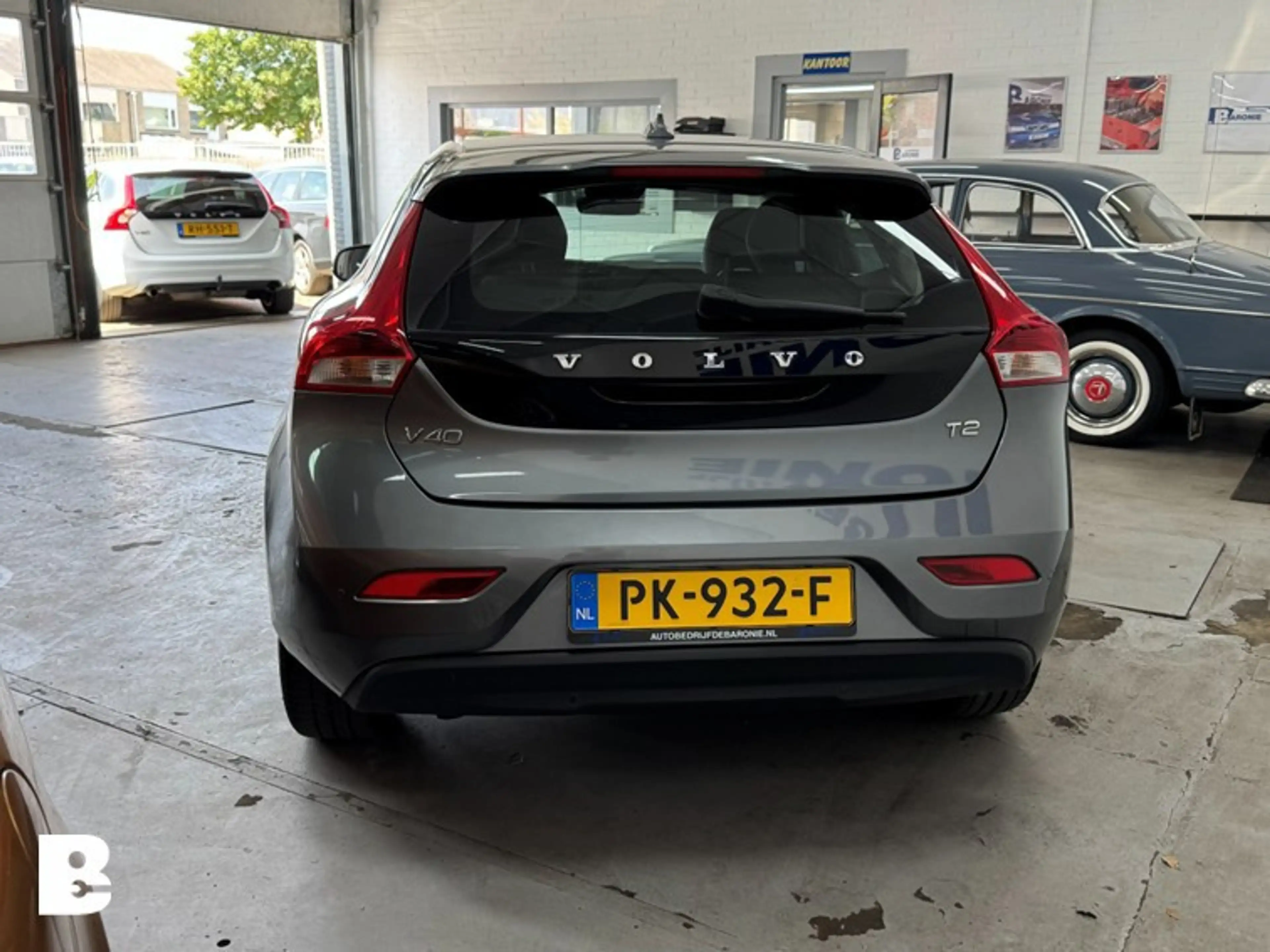 Volvo V40 2.0 T2 Nordic+ — photo 6