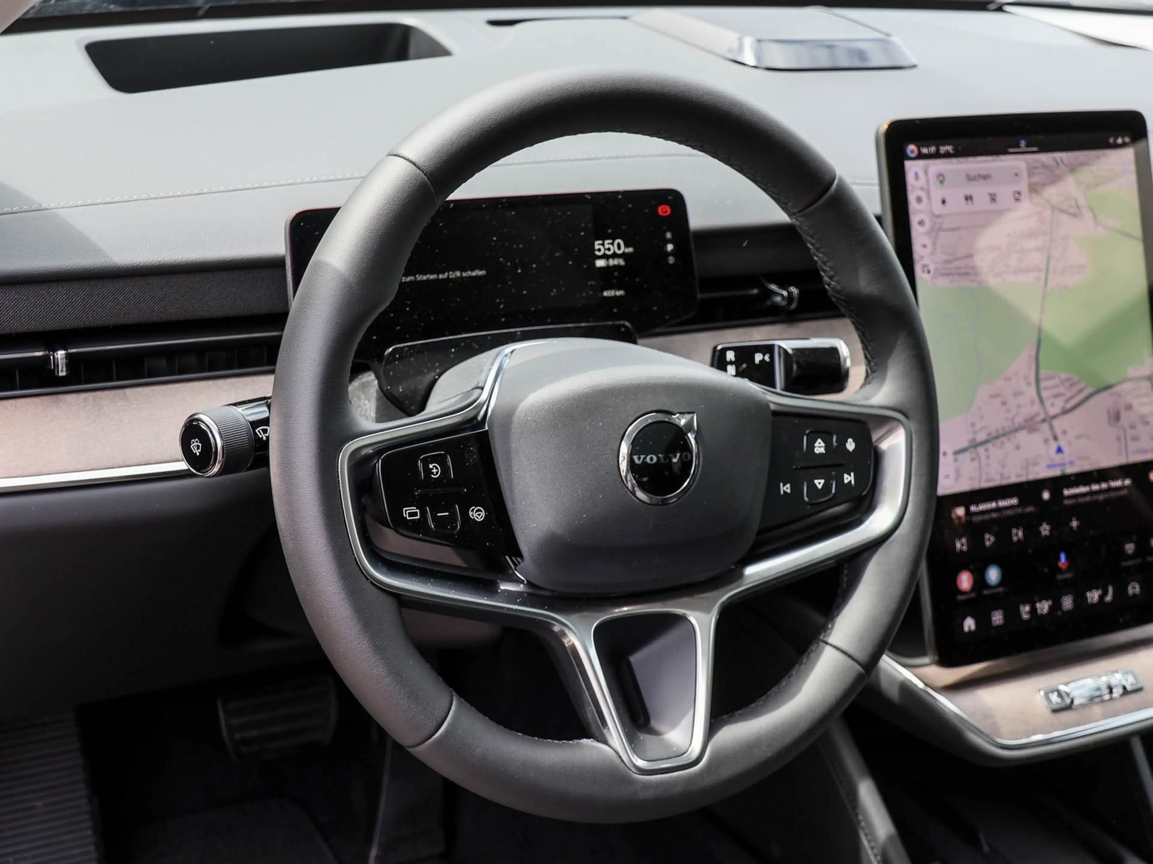 Volvo ES90 Plus Single Motor Extended Range RWD — photo 9