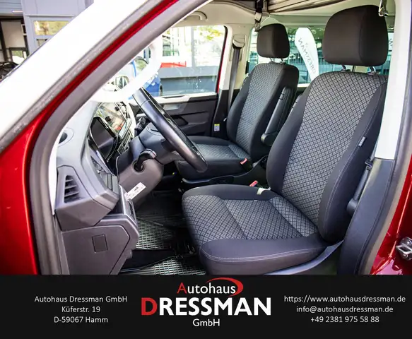 Volkswagen California view 11