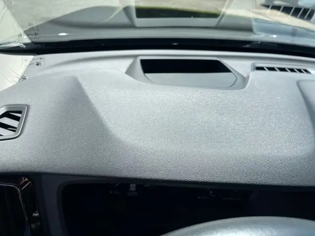 Volvo XC60 view 15