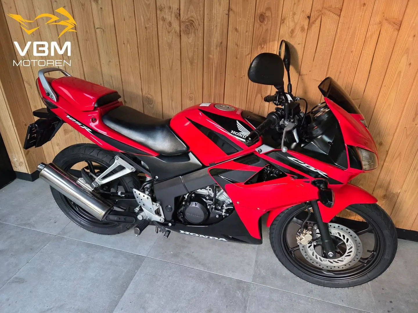 Honda CBR 125 R Rood - 2