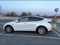 Tesla Model Y 62kWh Base - thumbnail 2