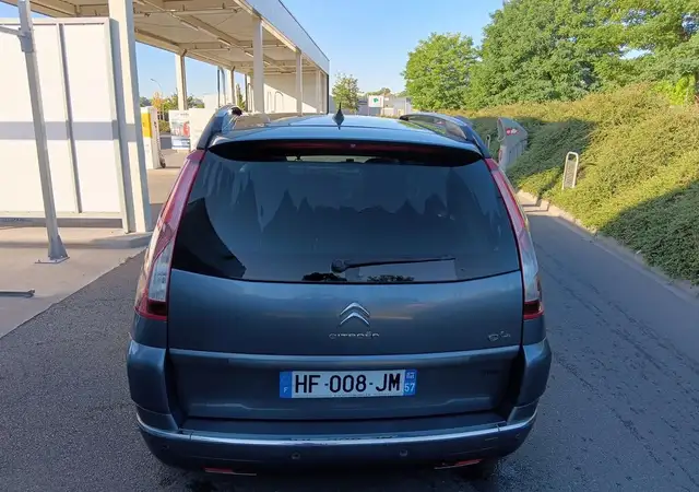 Citroen C4 Picasso view 5