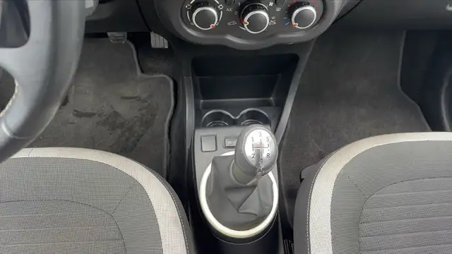 Renault Twingo view 13