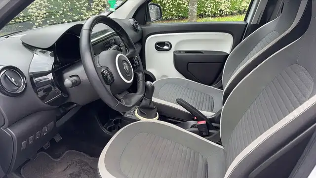 Renault Twingo view 8