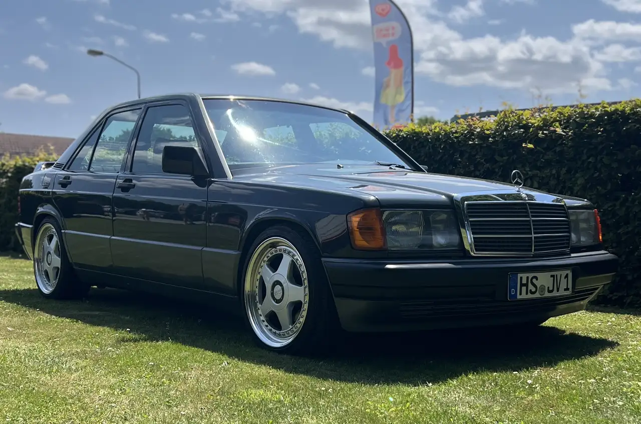 Mercedes-Benz 190 E 2.0, foto 1