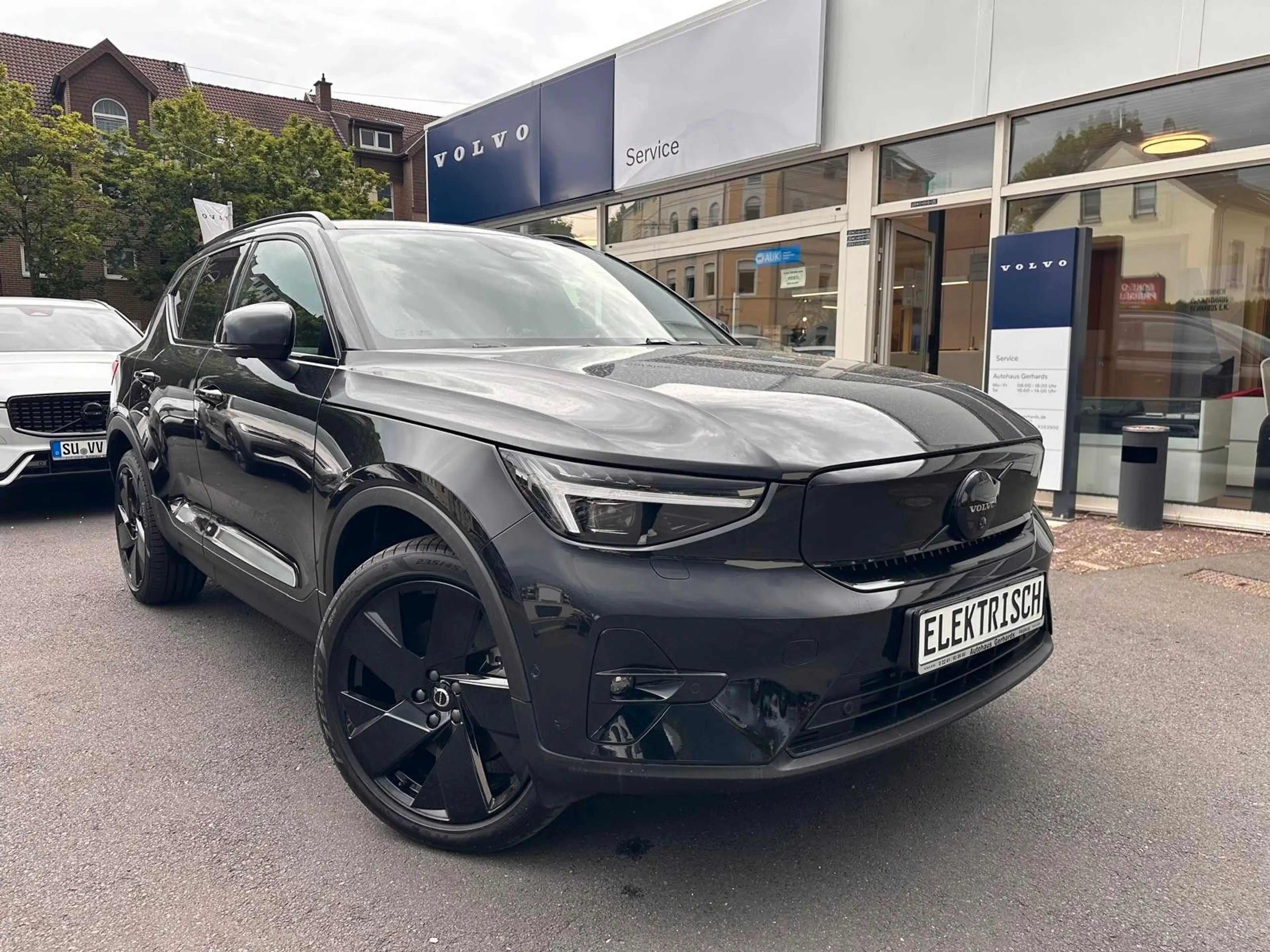 Volvo EX40 AWD Ultra Black Edition Perf.AHK,Pano360°WP — photo 4
