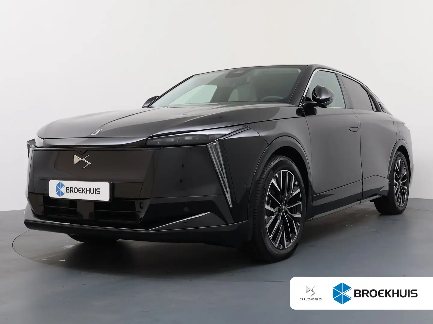DS Automobiles Sonstige No 8 Long Range Pallas 97 kWh | Demo deal | 721 km Schwarz - 1
